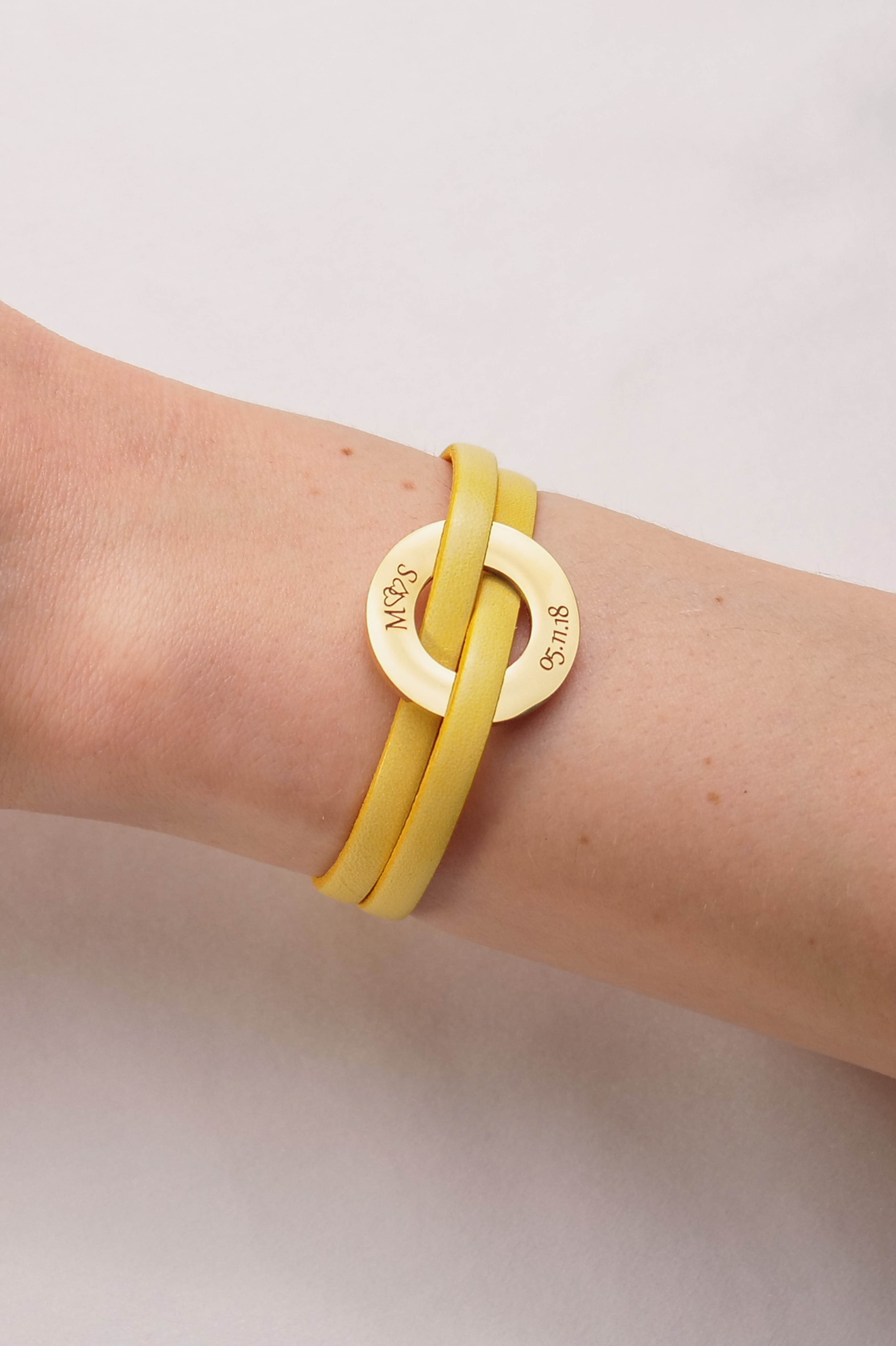 Classic Dzeltena Aproce