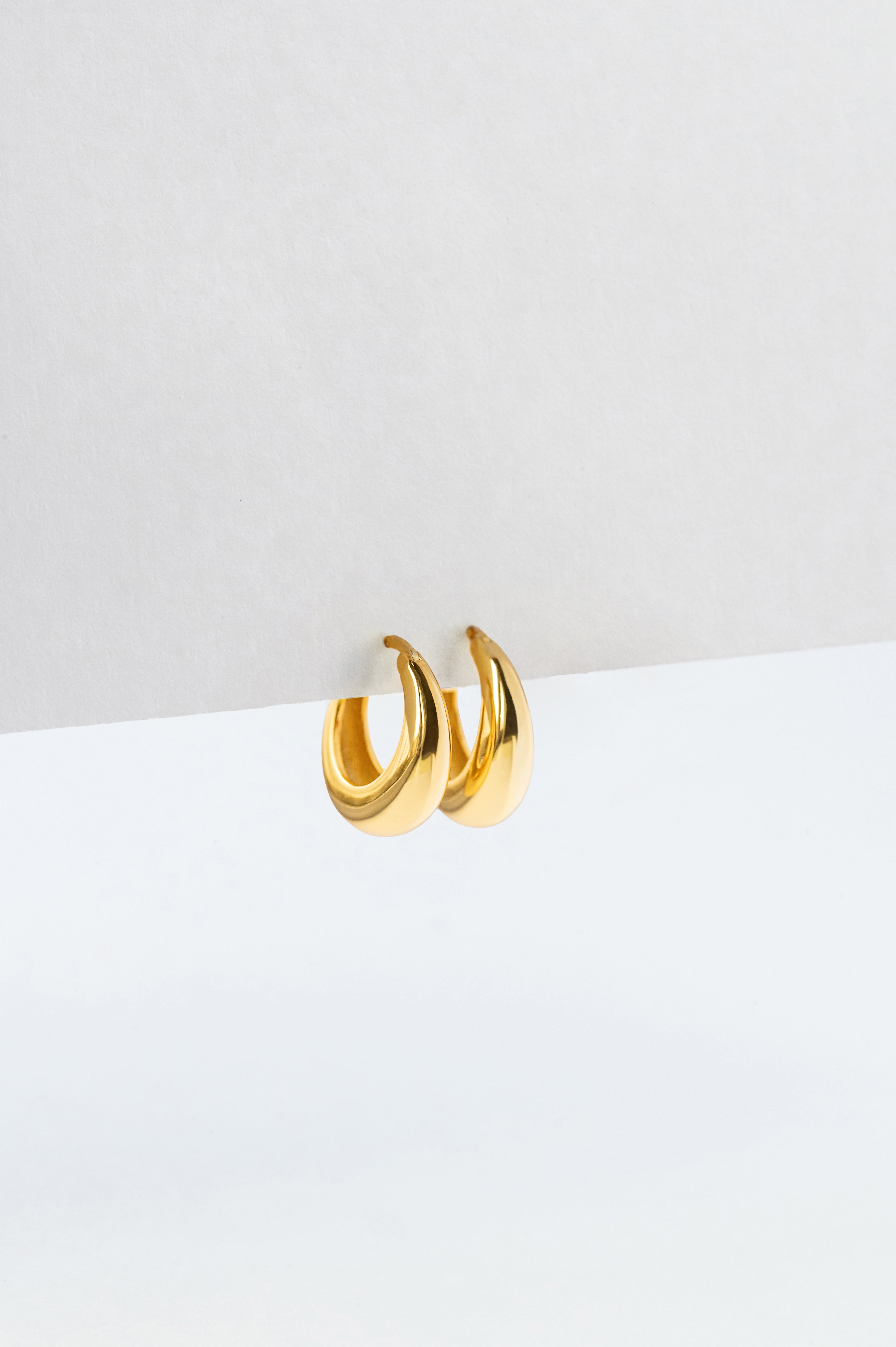 Earrings Teardrop Hoop Gold