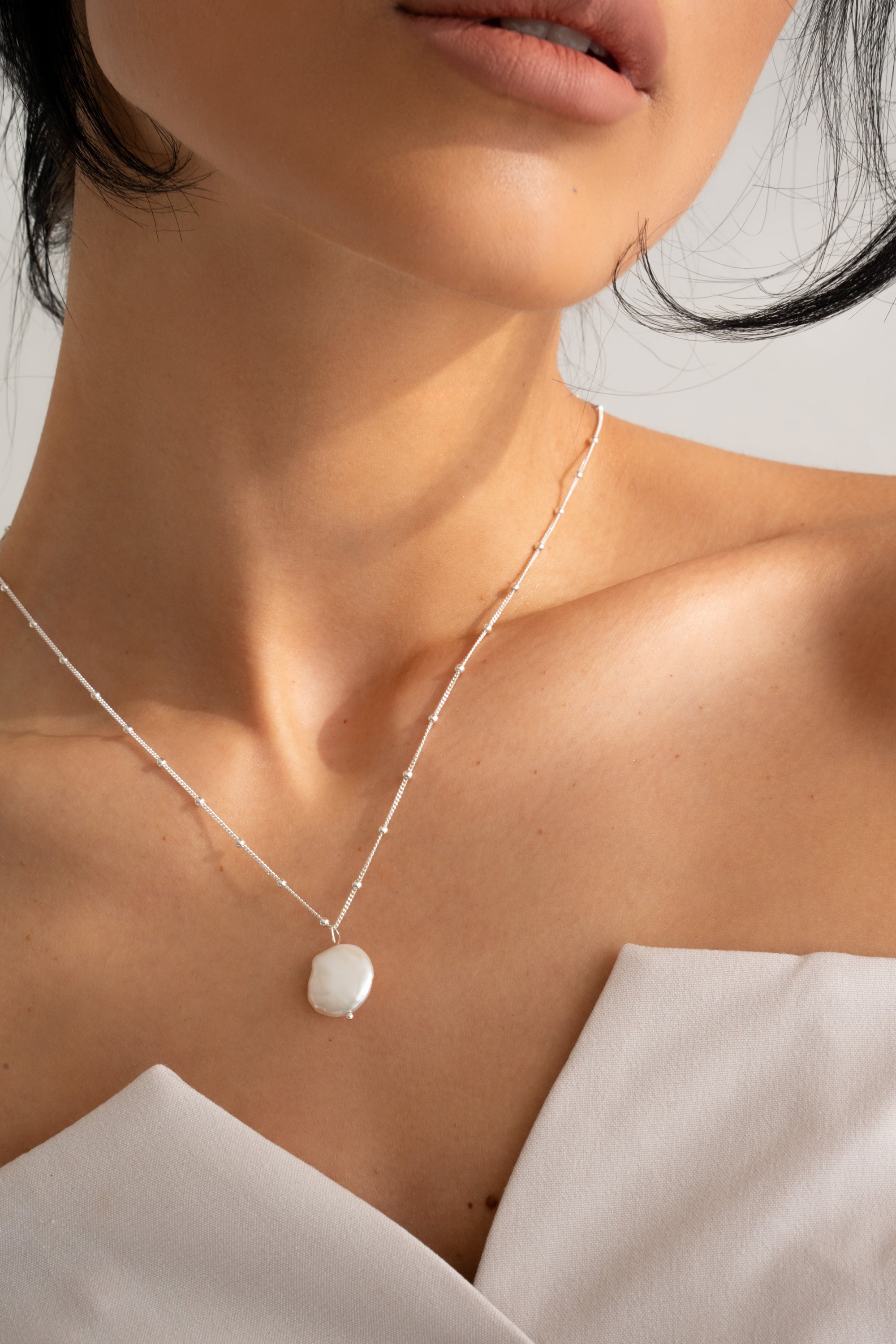 Necklace Dotted Pearl Silver