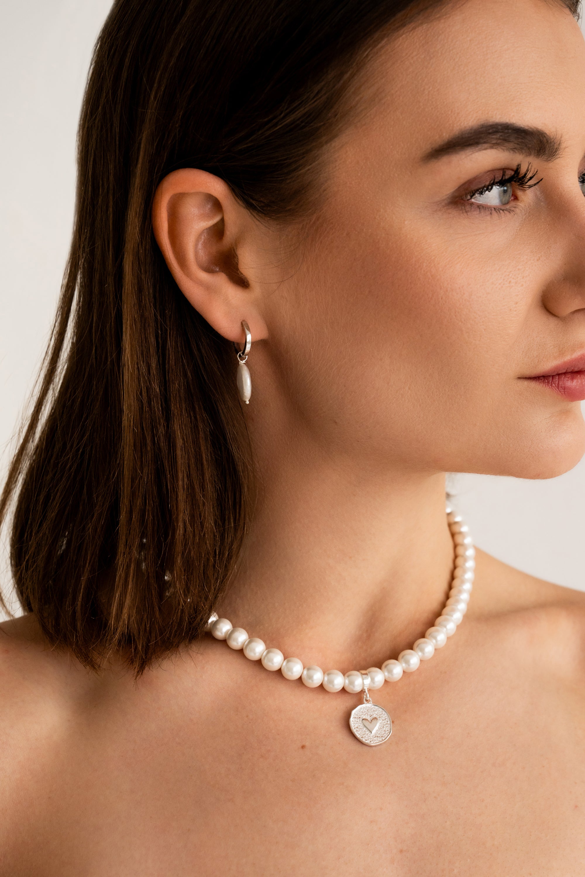 Pearl necklace 8 mm Heart Disc Silver