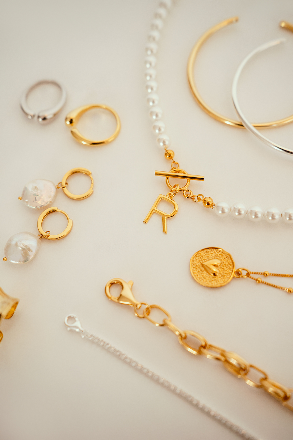 Kõrvarõngad Pearl Hoop 12 mm Gold