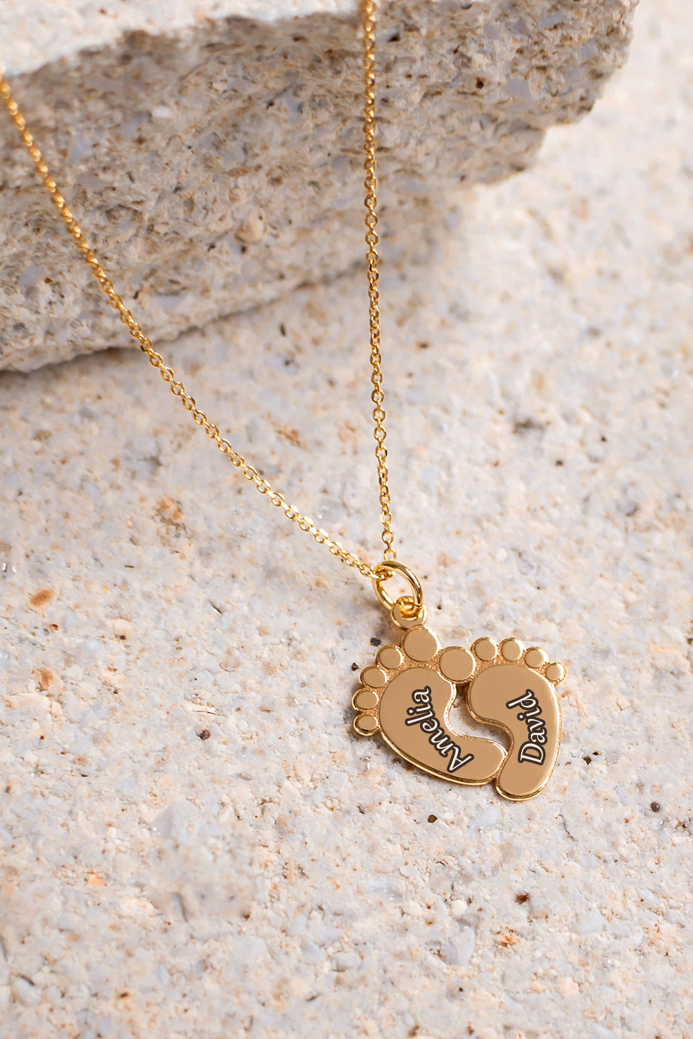 Kaklo papuošalas BABY FEET | NAMES