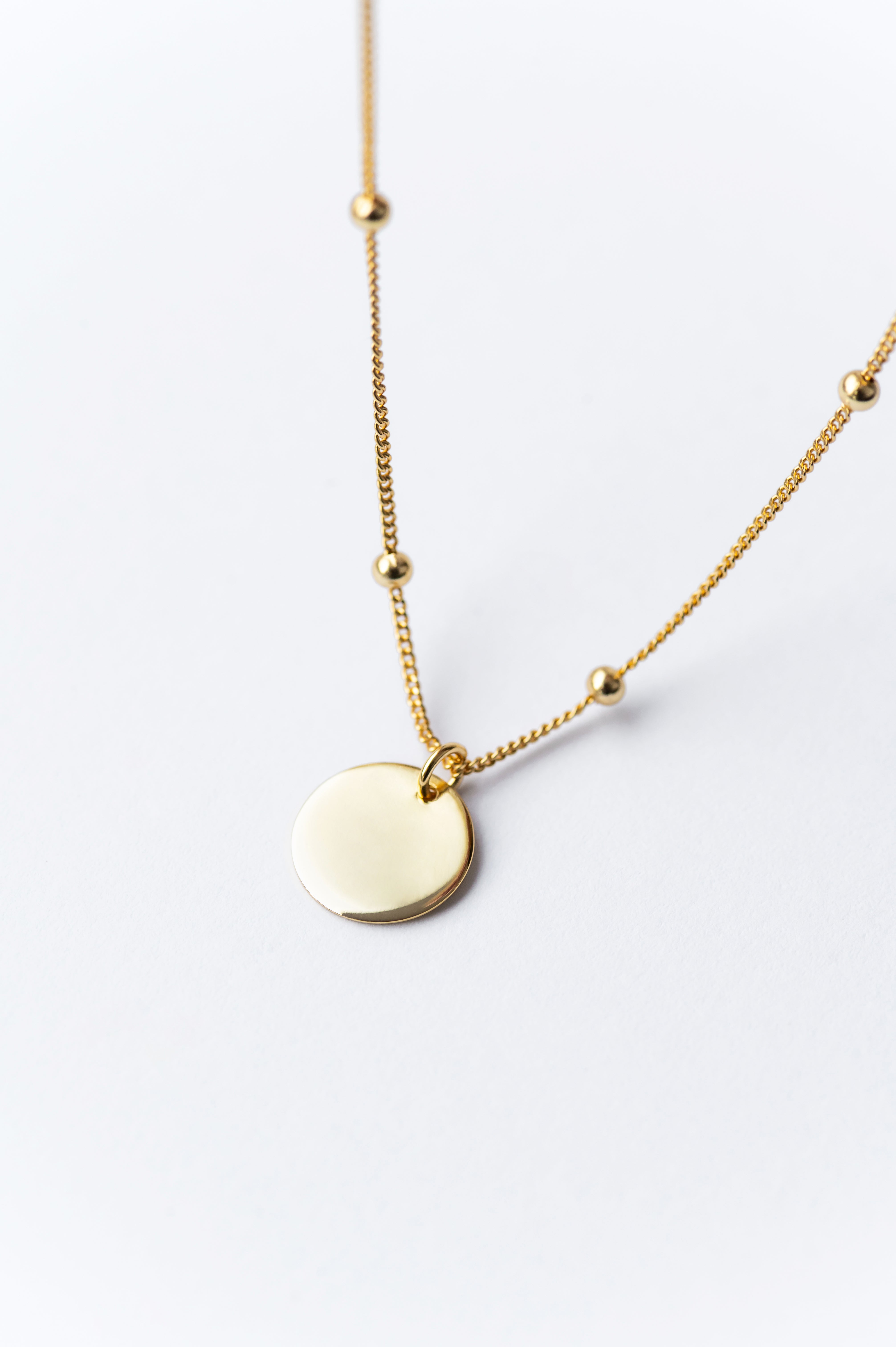 Gold-plated necklace DOTTED DISC 925 silver